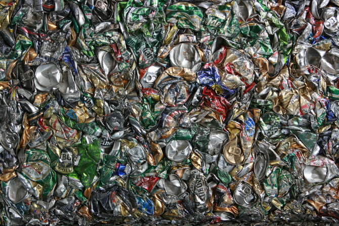 Cellular Garbage in Skin Aging | Crushed Cans